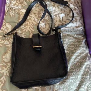 Gigi New York navy crossbody bag